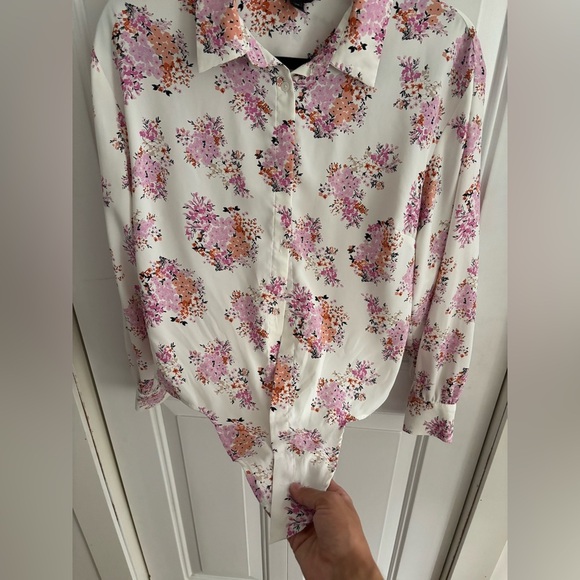 Tie up blouse - Picture 3 of 3